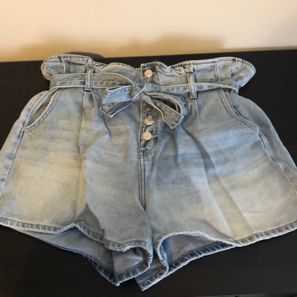 American Eagle paper bag mom short
